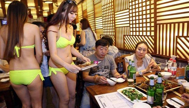 china restaurant,female waitress,bikini,bikini food serve,girls in bikini ,चाइना का रेस्टोरेंट, लडकिया वेट्रेस, बिकिनी, बिकिनी में फ़ूड सर्व, बिकिनी में लडकियां 