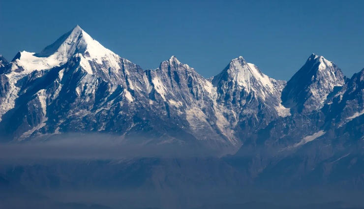 uttarakhand summer getaway,summer travel india,cool places to visit in uttarakhand,uttarakhand mountain stations,summer holiday in mountains,northern india summer destinations,peaceful nature retreats,uttarakhand tourism,best summer destinations india