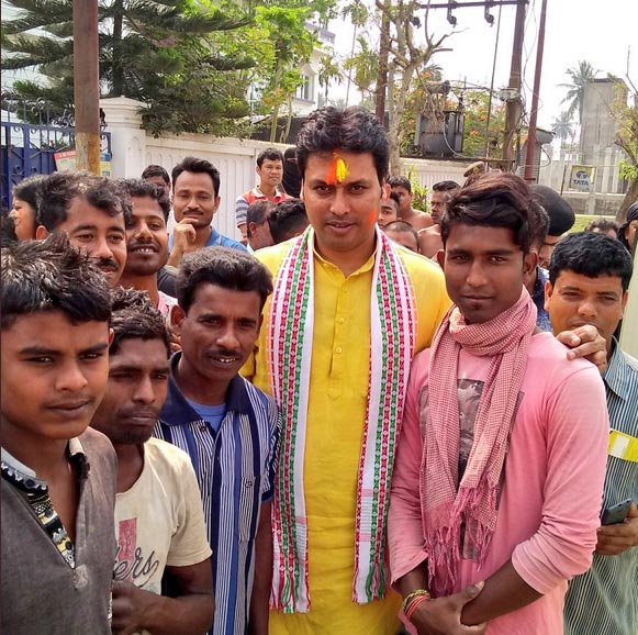 tripura,bjp government,oath ceremony,cm biplab deb kumar,pm narendra modi,bjp chief amit shah,manik sarkar,swearing in ceremony,oath ceremony of tripura cm
