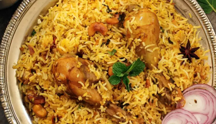 railway stations for food,holidays,travel,tourism