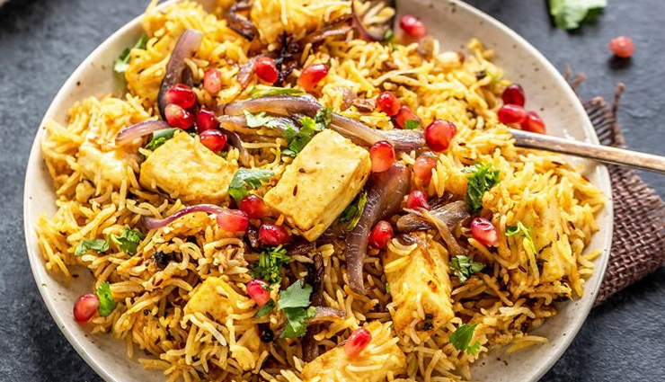 hyderabadi style paneer dum biryani,food,easy recipe