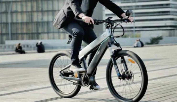 साइकिल चोर के आरोपी के साथ उसके वकील को भी सुनाई गई सजा