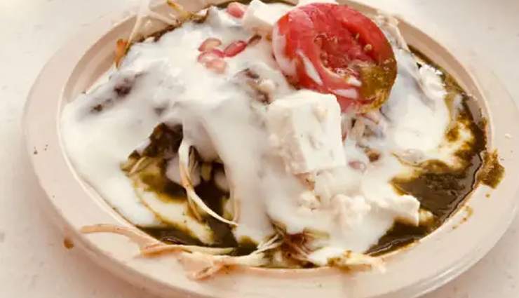 delhi street food delights,must-try street food in delhi,exploring delhi mouthwatering street cuisine,best street food vendors in delhi,iconic delhi street food you should not miss,culinary delights of delhi streets,authentic street food experiences in delhi,tasting the flavors of delhi street cuisine,delhi famous street food joints,experiencing the vibrant street food scene in delhi