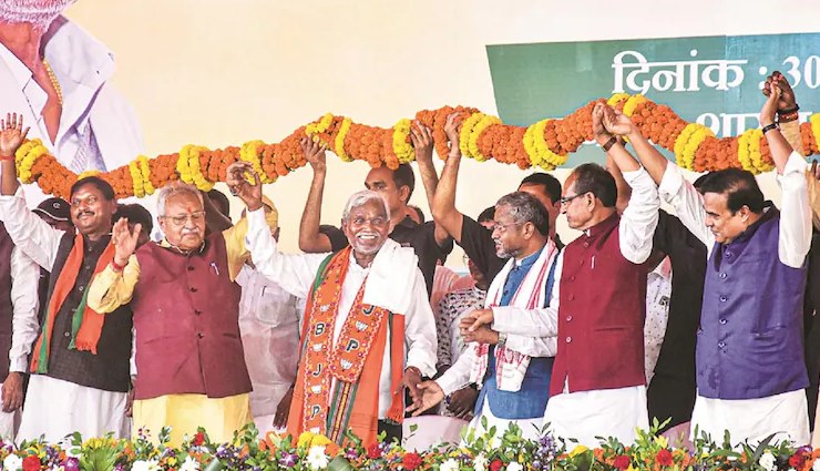 lpg cylinder for rs 450 jharkhand,bjp slams congress poll promise,congress lpg scheme jharkhand,jharkhand lpg subsidy promise,infiltrators or not lpg promise,bjp response to congress lpg promise,congress election promise jharkhand,jharkhand lpg cylinder news,rs 450 lpg cylinder scheme,bjp attack on congress jharkhand politics