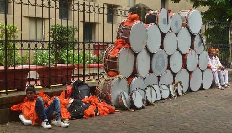 महाराष्ट्र-हरियाणा में उम्मीद के मुताबिक प्रदर्शन नहीं कर पाई BJP, धरी रह गईं जश्न की सभी तैयारियां! maharashtra,haryana,election result,vidhan sabha poll,bjp,congress office,news,news in hindi