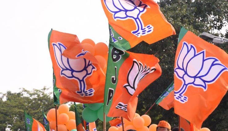 UP BJP Candidate List: बीजेपी ने जारी की 107 उम्मीदवारों की पहली सूची, योगी गोरखपुर शहर से लड़ेंगे