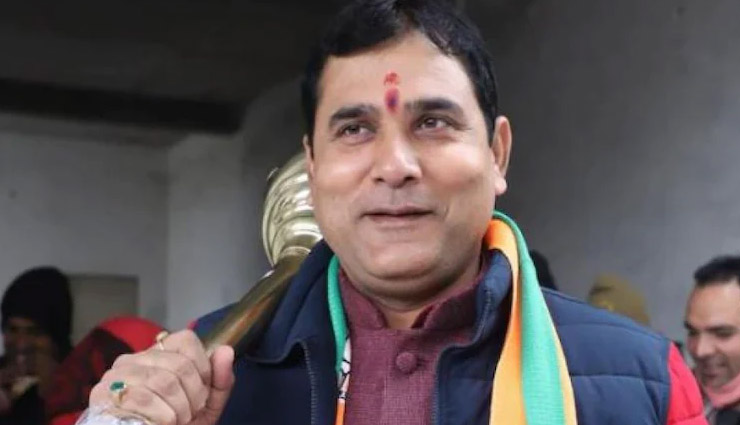 चुनाव जीतते ही लोनी से बीजेपी विधायक की अधिकारियों को चेतावनी - 'नहीं दिखनी चाहिए मांस की दुकान'