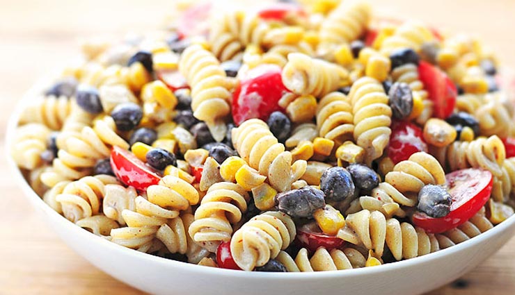 treat your weekend with these 3 healthy pasta salad,healthy pasta salad,salmon and strawberry zucchini noodle pasta salad,asian noodle salad,black bean pasta salad