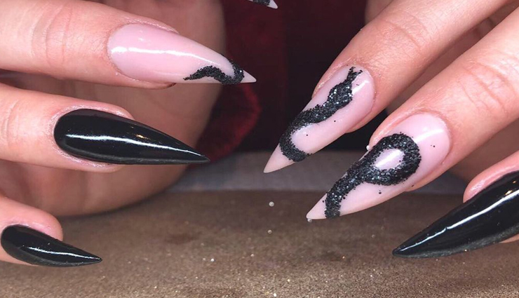 chicest black nail art to try,black nail art,beauty tips,beauty hacks