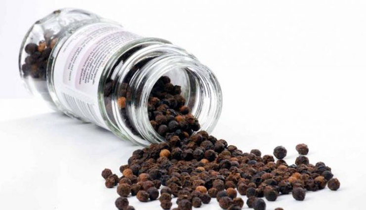 बढ़ रहा है डेंगू और चिकनगुनिया का खौफ, ये घरेलू चीजें करेंगी आपका बचाव Health tips,dengue,chikungunya fever,home remedies,coconut water,papaya,black pepper