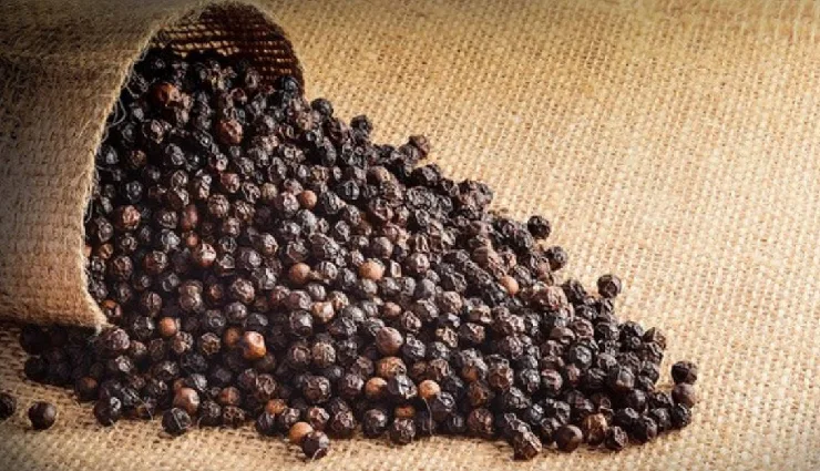 natural weight loss,fat burning herbs,weight loss spices,lose weight naturally,metabolism boosting spices,healthy lifestyle,natural remedies for weight loss,herbs for weight loss,spice up weight loss,weight loss without dieting,easy weight loss tips,weight management herbs,fitness through herbs,natural fat burners,healthy weight loss solutions