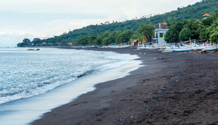 bali unique experiences,must-have experiences in bali,unconventional encounters in bali,experiencing bali unique offerings,captivating experiences in bali,bali  extraordinary adventures,unique attractions in bali,bali off-the-beaten-path experiences,exceptional activities in bali,bali hidden gems,authentic bali experiences,unforgettable moments in bali,bali unconventional adventures,experiencing bali like a local