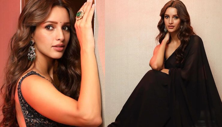 triptii dimri saree looks,diwali saree ensembles,trendy saree styles,festive saree inspiration,pastel saree,sheer sequin saree,barbiecore saree,retro print saree,black saree styles,diwali fashion tips