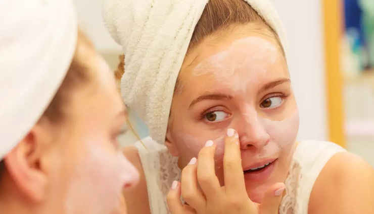 beauty benefits of using fullers earth,multani mitii uses,beauty tips,beauty hacks,skin care tips