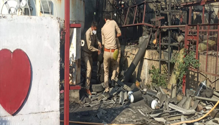 blast in oxygen plant,uttar pradesh,coronavirus,yogi government