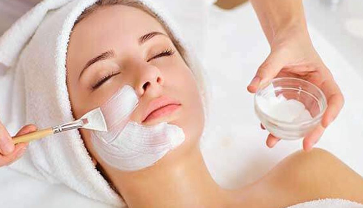 6 Natural Bleaches To Lighten the Facial Hair
