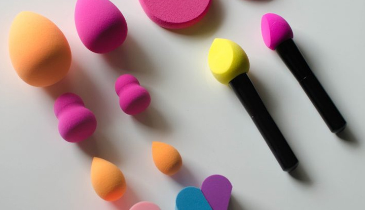guide to use blending sponge,blending sponge,beauty tips,skin care tips,beauty hacks