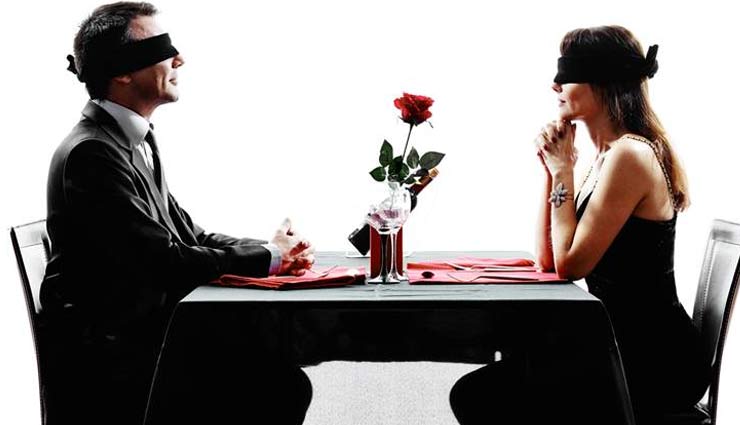 ब्लाइंड डेट में ना कर बैठे गलतियाँ, रखें इन बातों का ध्यान 