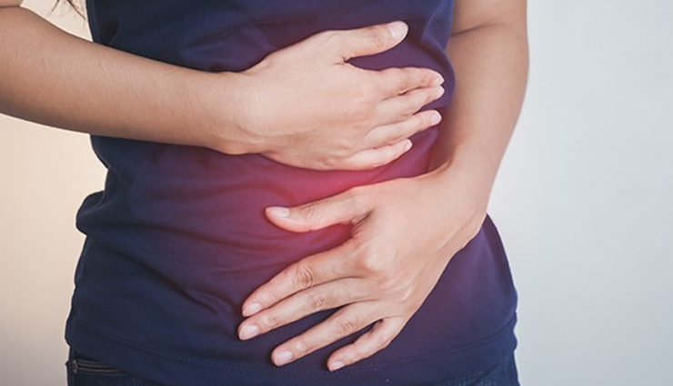 persistent bloating causes,medical reasons for bloating,serious bloating symptoms,bloated after small meal,chronic bloating,digestive health,signs of cancer bloating,food intolerance bloating,bloating and gut health,abdominal fullness,unexplained bloating,when to worry about bloating,health risks of bloating