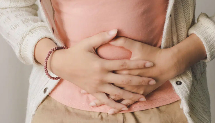 health benefits of rose tea,rose tea benefits,rose tea for skin health,rose tea for immunity,anti-inflammatory properties of rose tea,rose tea for menstrual pain,rose tea for digestion,detox benefits of rose tea,natural stress relief with rose tea