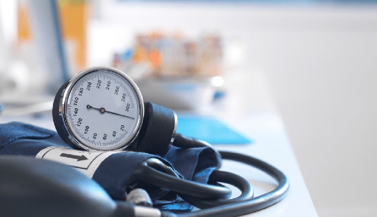 grape seeds health benefits,antioxidants in grape seeds,opcs,cardiovascular health,anti-aging properties,high cholesterol,high blood pressure,natural remedies,grape seed extract,chronic disease prevention,flavonoids in grape seeds