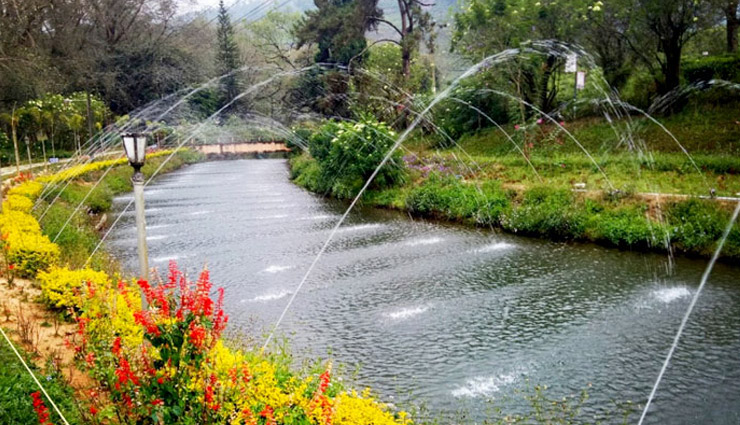 munnar,munnar travel guide,munnar travel,munnar tourism,places to visit near munnar,attukal waterfalls,blossom park,pothamedu view point,tata tea museum,kundala lake,travel,tourism,travel tips