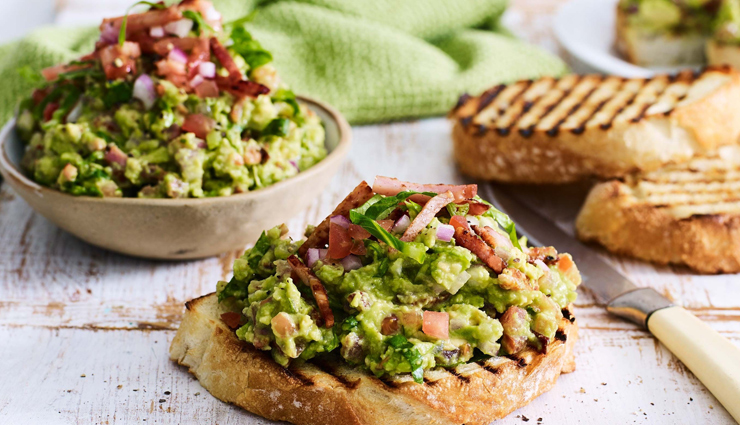 blt guacamole,blt guacamole recipe,hunger struck,food,easy recipe