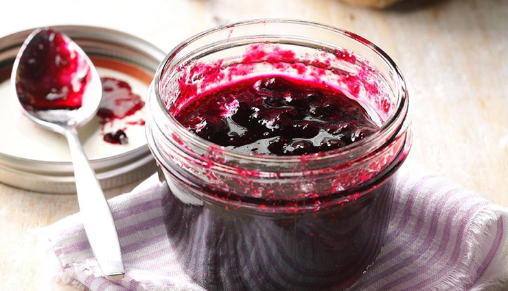 homemade blueberry jam recipe,fresh blueberry jam tutorial,diy blueberry jam instructions,step-by-step blueberry jam guide,creating homemade blueberry preserves,easy blueberry jam recipe,blueberry jam-making process,homemade jam from ripe blueberries,delicious blueberry jam at home,homemade blueberry jam for toast and more