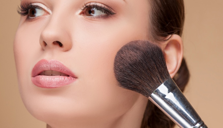 5 Ways To Apply Blush According To Your Face Shape To Get Rosy Cheeks
