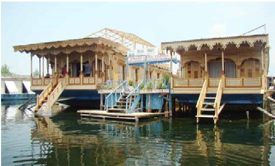 boat house,boat house vacations,srinagar,india,holidays