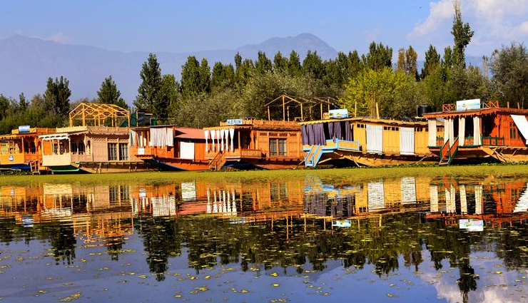 Boat House Vacations in Kashmir are Treat For Nature Lovers