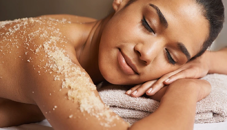 10 Amazing Benefits of Scrubbing Your Body