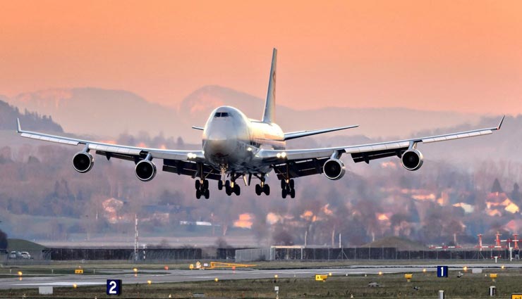 क्या आप जानते हैं हवाई जहाज का माइलेज, आइये हम बताते हैं एक लीटर में चलता है कितना