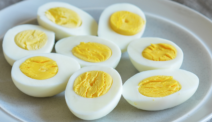 healthy snack,healthy snacks,healthy food,mixed dry fruits,fruits,hard-boiled eggs,a piece of cheese,plain yogurt with mixed berries,mixed seeds,unsalted soybeans,mixed green vegetables,dark chocolate with almonds,baked apple chips,sweet potato chips,protein shakes,cucumber with hummus,cucumber with hummus,bliss balls,banana muffins,granola bars,Health,Health tips