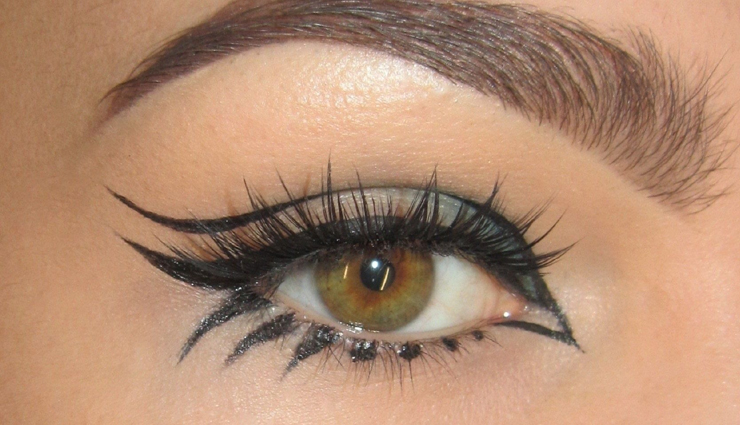 eyeliner,trending ways to wear eyeliner,beauty,beauty tips,bold and graphic eyeliner,outer cast eyeliner,dark matter eyeliner