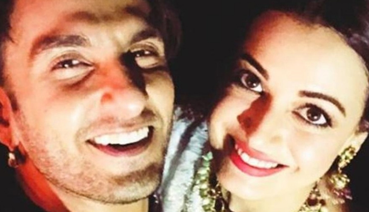 Bollywood Celebs Shimmers at a Wedding in Delhi