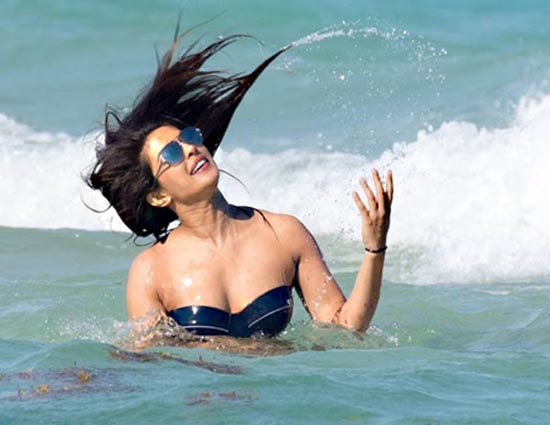 PICS - When Bollywood raise The Temperature of Miami