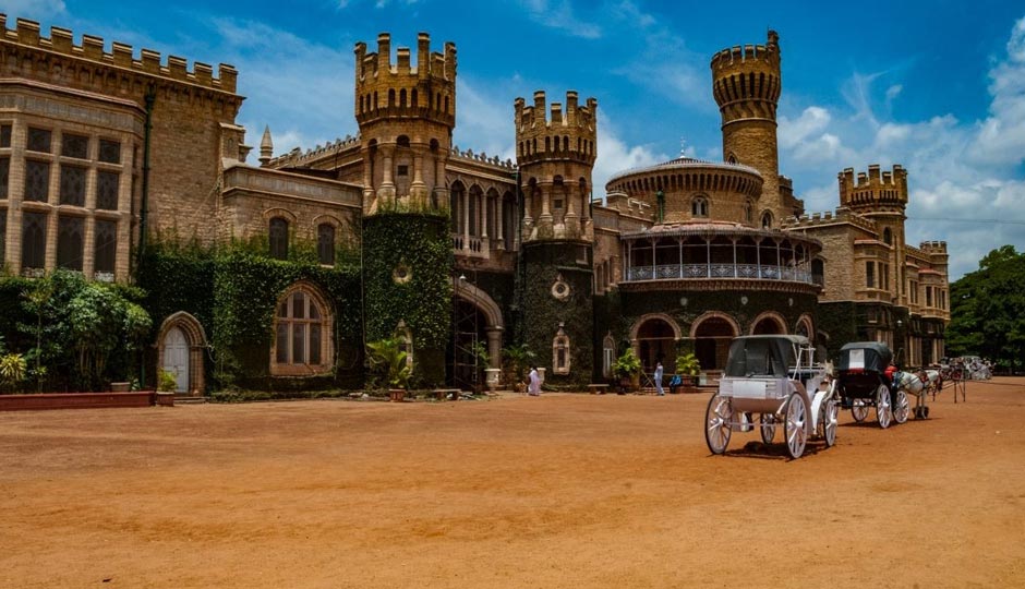 10 Amazing Bollywood Movie Destinations in India