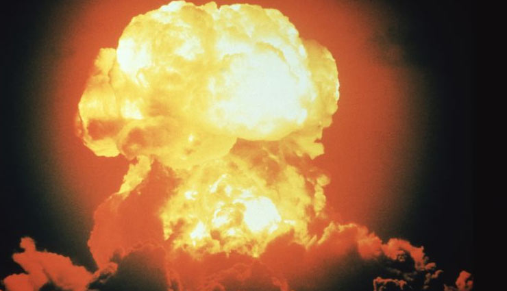 bengal,murshidabad,bomb explosion,people killed