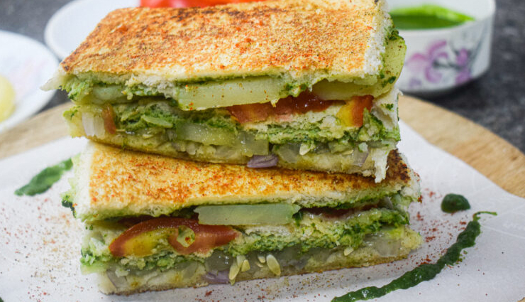 must-try street food in mumbai,mumbai street food guide,best street food in mumbai,famous mumbai street food,mumbai culinary tour,top street foods in mumbai,mumbai food adventure,iconic mumbai street dishes,street food in mumbai,misal pav mumbai,vada pav mumbai,ragda pattice mumbai,bhel puri and sev puri,pav bhaji mumbai,bombay sandwich street food,baida roti mumbai,pani puri mumbai,keema pav mumbai,frankie mumbai,mumbai food culture