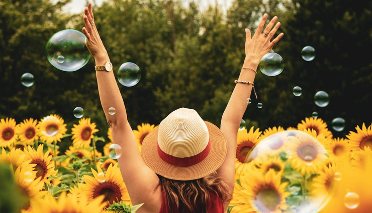 sunflower oil benefits,sunflower oil side effects,health benefits of sunflower oil,sunflower oil advantages,sunflower oil disadvantages,pros and cons of sunflower oil,is sunflower oil good for you,sunflower oil nutrition,sunflower oil risks,sunflower oil consumption effects