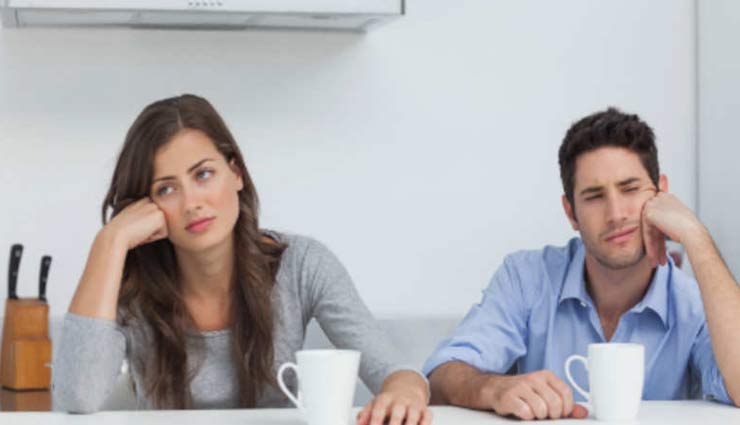 कहीं आपके पार्टनर का रिश्ते से मन तो नहीं भर गया, इस तरह लगाए पता