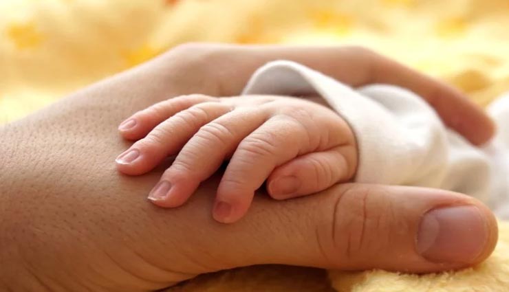 प्रसव के दौरान बच्चे के हुए 2 टुकड़े, जानें हैरान करने वाला पूरा मामला