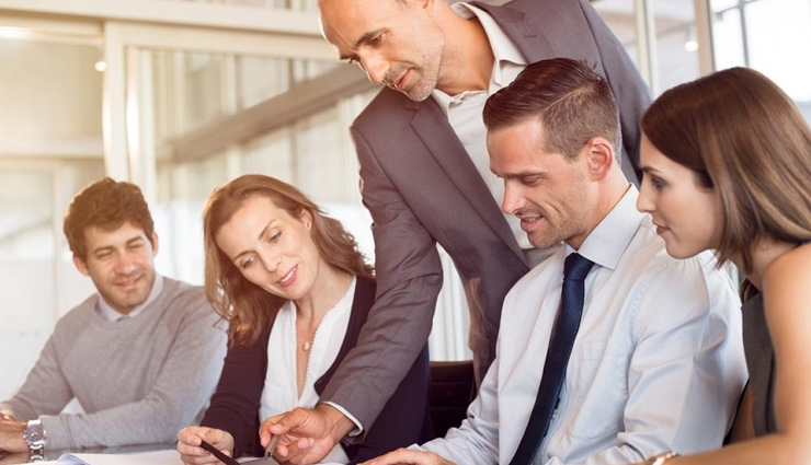  7 Tips to deal with a difficult boss
