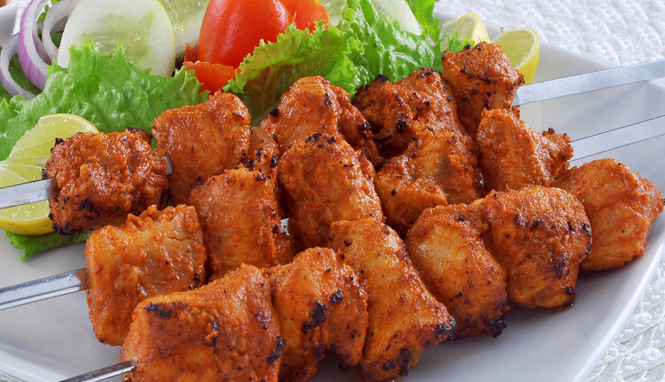 हैदराबाद घूमने जाएं तो जरूर लें इन 10 व्यंजनों का स्वाद, हो जाएंगे इसके दीवाने hyderabadi cuisine,hyderabad biryani,hyderabadi haleem,hyderabad kebabs,dum pukht biryani,hyderabad culinary delights,telangana cuisine,hyderabad street food,authentic hyderabadi dishes,hyderabadi chicken biryani,andhra cuisine,hyderabadi mutton biryani,nizami cuisine,famous food joints in hyderabad,hyderabad food culture