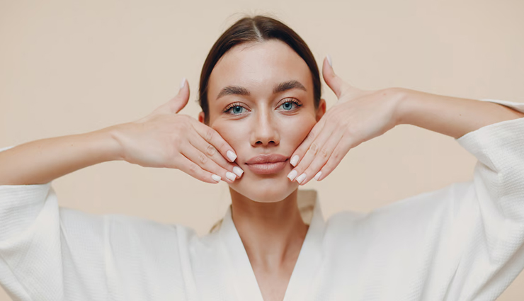 natural alternatives to botox,anti-aging skin treatments,youthful glow without botox,natural wrinkle remedies,botox alternatives,skin rejuvenation,natural anti-wrinkle solutions,youthful skin tips,non-invasive anti-aging treatments,skincare alternatives to botox