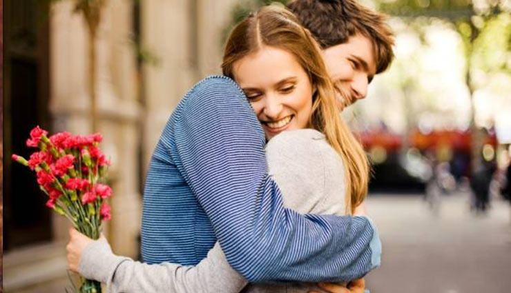 सेक्स के अलावा भी इन तरीकों को अपनाकर आप रख सकतें है अपने पार्टनर को खुश