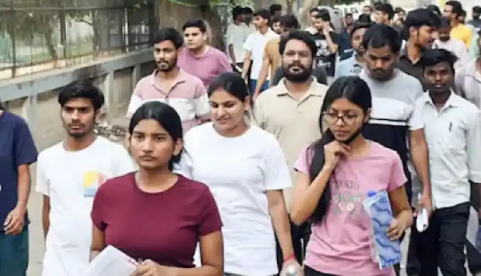BPSC TRE 4.0 भर्ती पर बड़ा अपडेट, 32 हजार से ज्यादा शिक्षक पदों के आवेदन स्थगित
