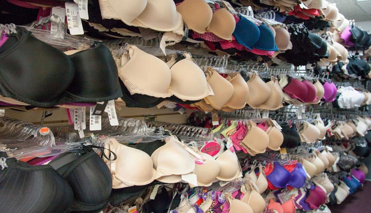 ब्रा बढ़ाती है महिलाओं का आकर्षण, इसके चुनाव के समय ध्यान रखें ये बातें