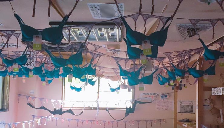 आखिर क्यों की जाती हैं यहाँ महिलाओं के अंतर्वस्त्रों की पूजा, सच्चाई जान आप भी रह जाएंगे हैरान